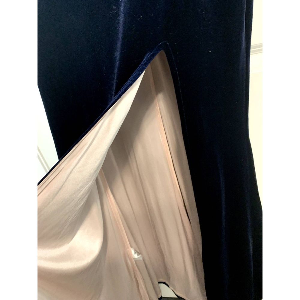 City Triangles Notched Off the Shoulder Blue Velvet Gown With Slit Size 6 - NWT - Picture 7 of 10